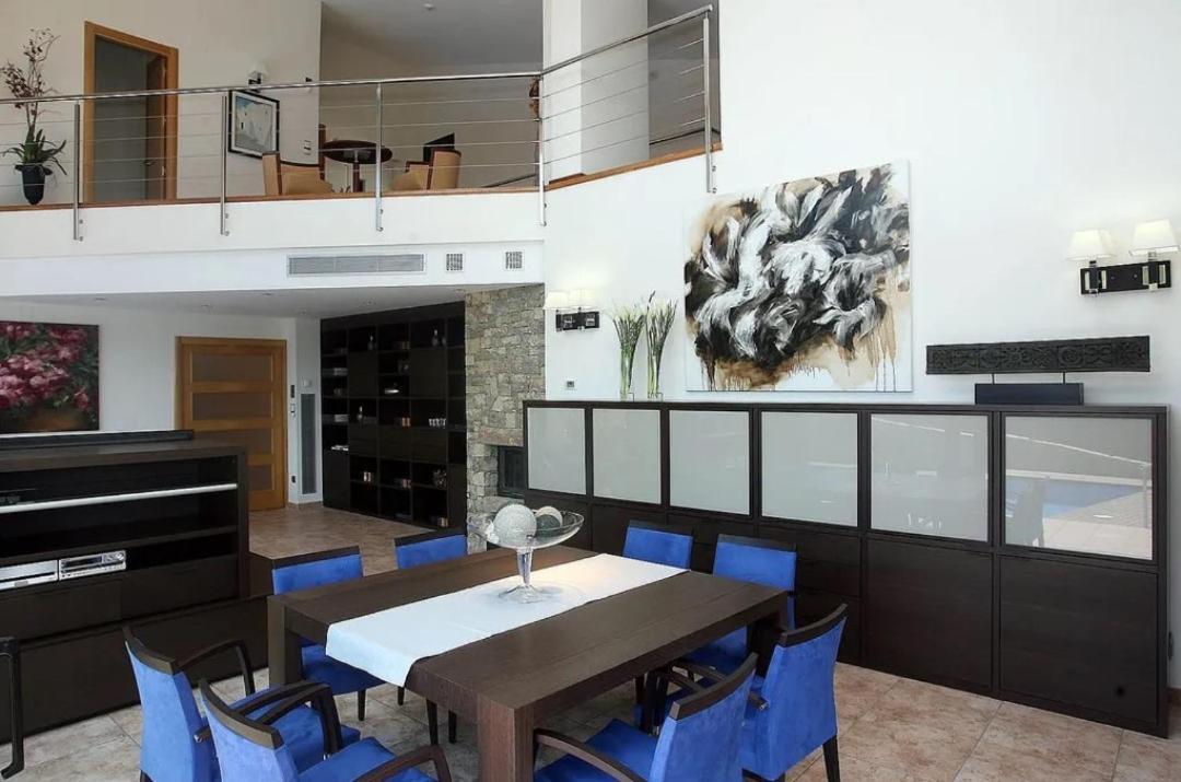 Chalet En La Urbanizacion Mirador De Hébergement de vacances